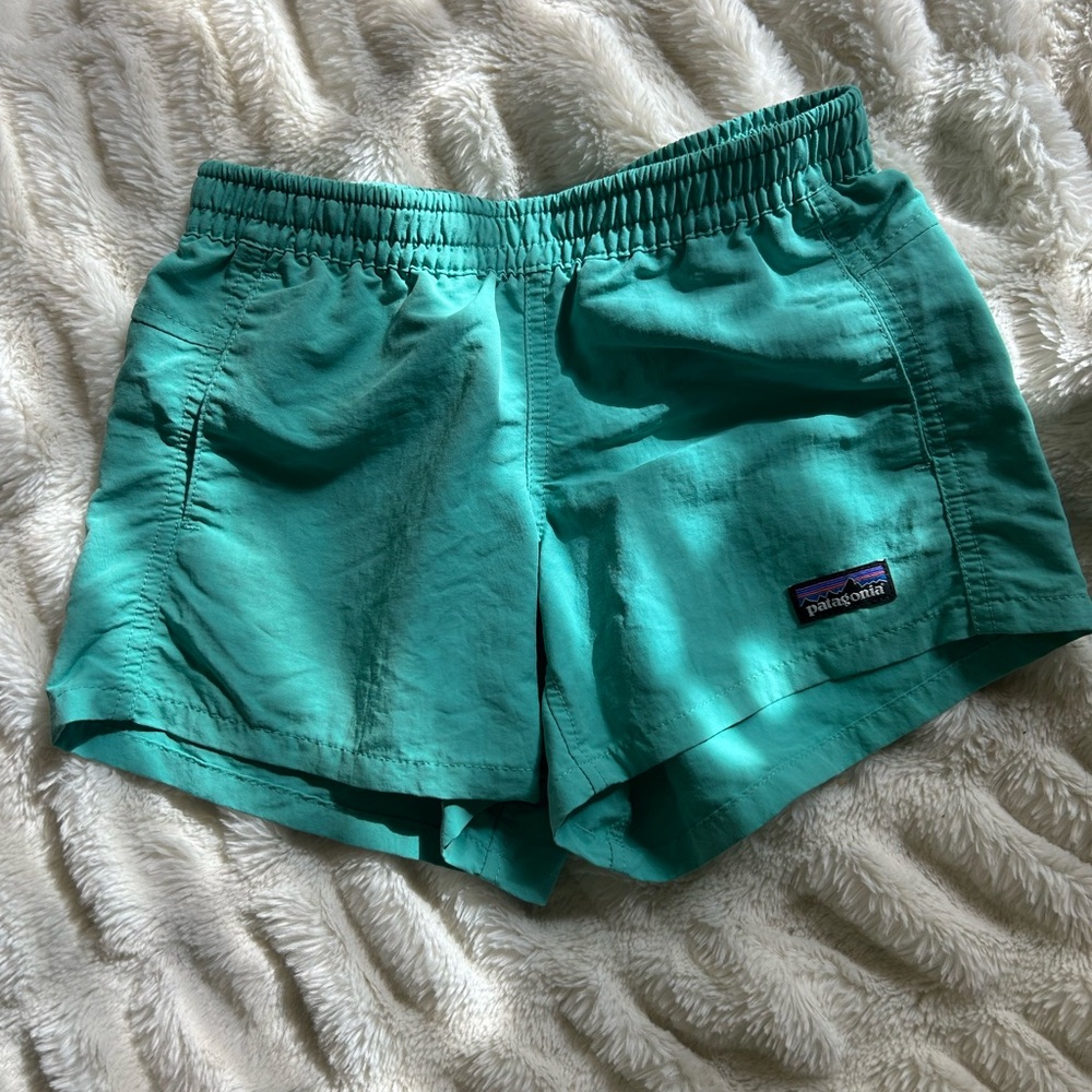 Patagonia girls baggies, small 7-8